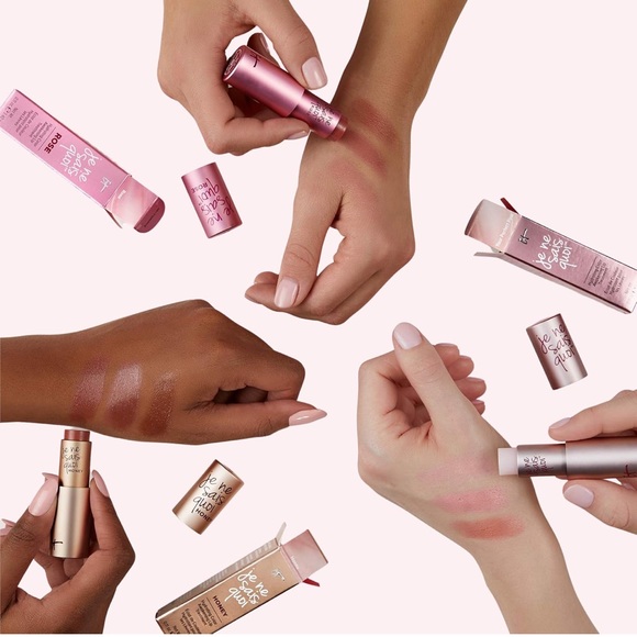 Cloud Cleanse Face Wash with Pink Headband - Picture 9 of 16